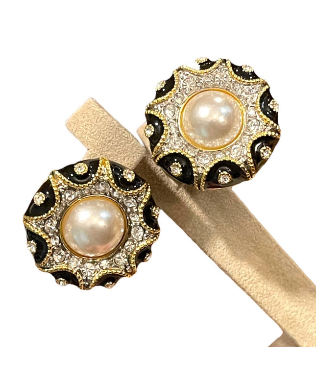 Vintage 1980s Chunky Crystal pearl enameled fancy round clip on earrings…