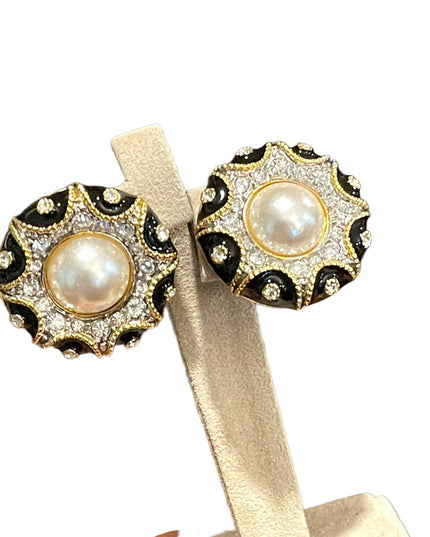 Vintage 1980s Chunky Crystal pearl enameled fancy round clip on earrings…