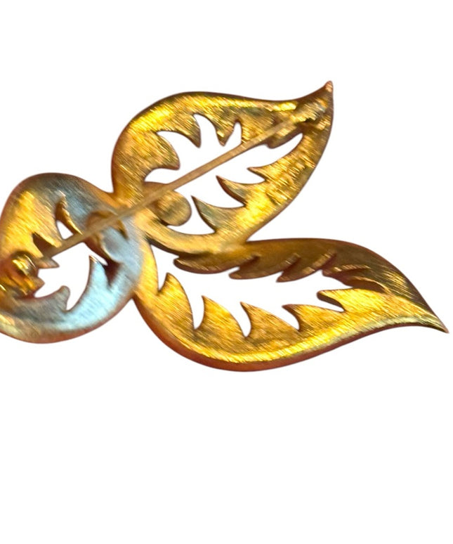 Vintage Trifari Gold plt Cream Enameled Leaf Brooch