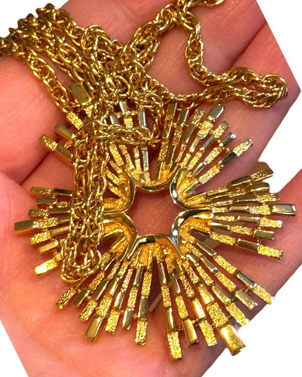 Vintage Gold plt TRIFARI Starburst Pendant Necklace textured Design large