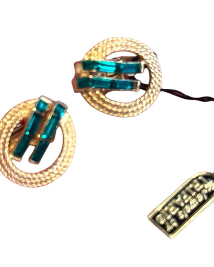 Vintage 1960s Trifari NWT  Gold plt  Green crystal Clip-On Earrings