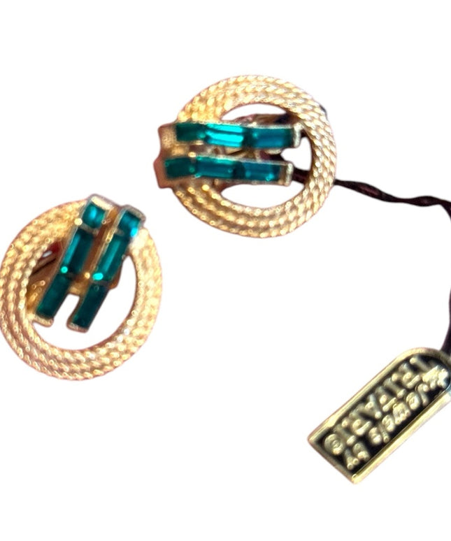 Vintage 1960s Trifari NWT  Gold plt  Green crystal Clip-On Earrings