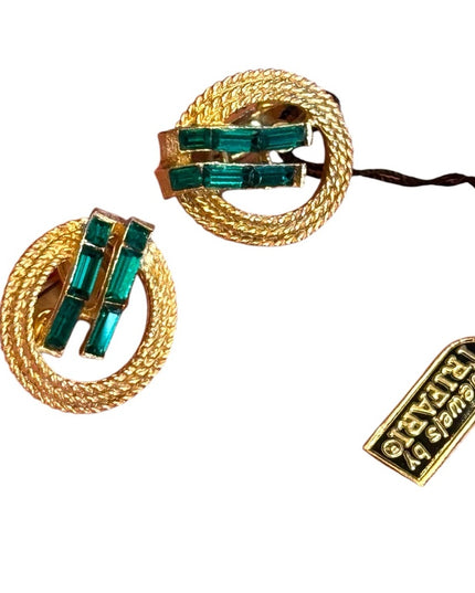 Vintage 1960s Trifari NWT  Gold plt  Green crystal Clip-On Earrings