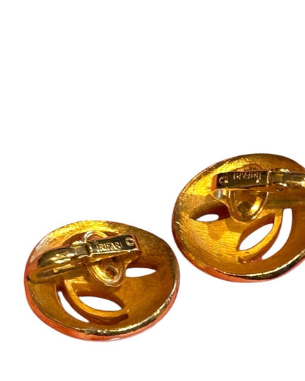 Vintage TRIFARI creamy white enameled fancy Gold plate Clip-On Earrings