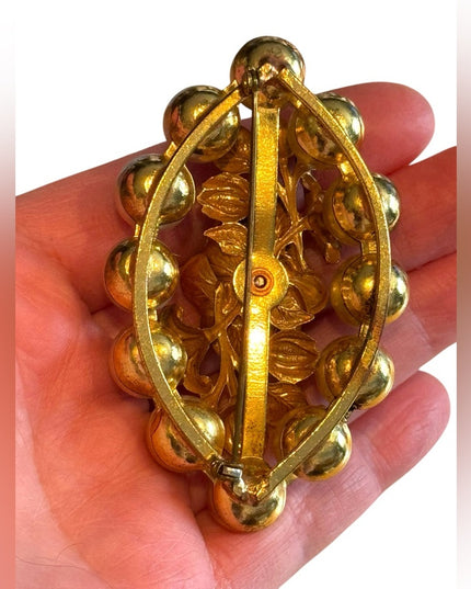 Vintage LG Gold plt floral and Pearl Victorian style Brooch