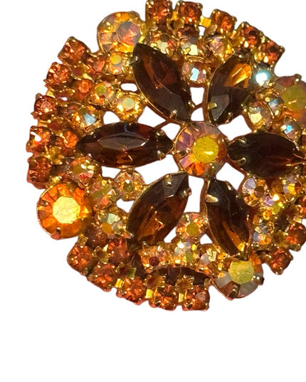 Vintage Domed Gold plt brown hues crystal Brooch 1950s
