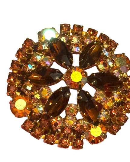 Vintage Domed Gold plt brown hues crystal Brooch 1950s