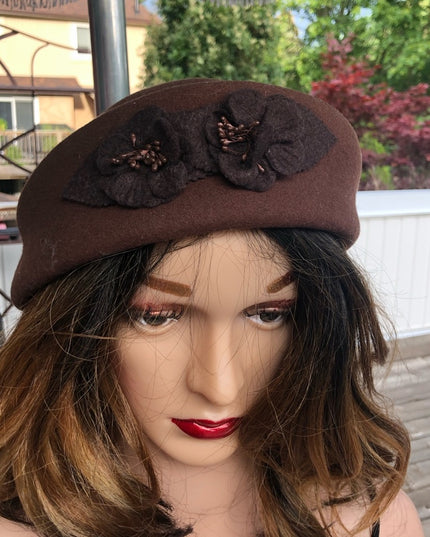Vintage 1980s Liz Claiborne Brown felt hat beret