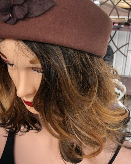 Vintage 1980s Liz Claiborne Brown felt hat beret