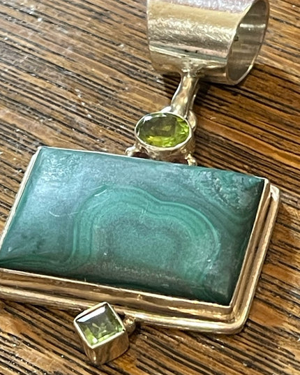 Vintage sterling silver C CHAMA Southwestern Malachite & peridot pendant