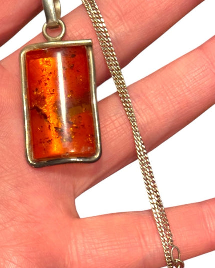 Vintage stunning Russian Baltic Honey Amber Pendant Necklace