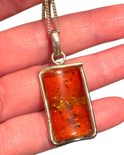 Vintage stunning Russian Baltic Honey Amber Pendant Necklace