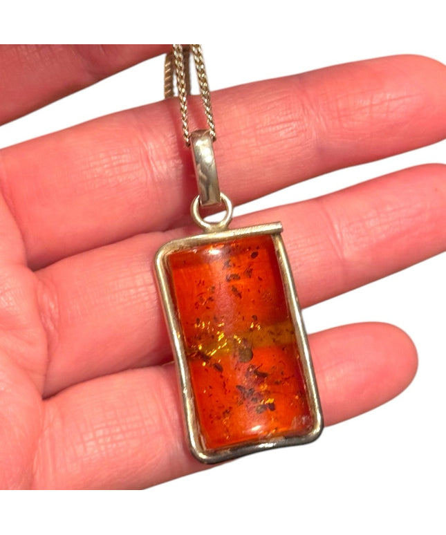 Vintage stunning Russian Baltic Honey Amber Pendant Necklace