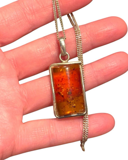 Vintage stunning Russian Baltic Honey Amber Pendant Necklace
