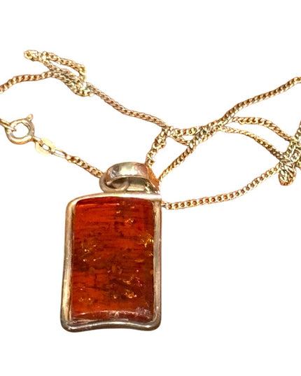 Vintage stunning Russian Baltic Honey Amber Pendant Necklace