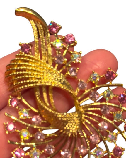Elegant LG Vintage Gold and Pink Crystal Brooch floral pendant