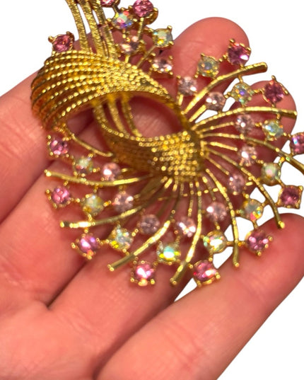 Elegant LG Vintage Gold and Pink Crystal Brooch floral pendant
