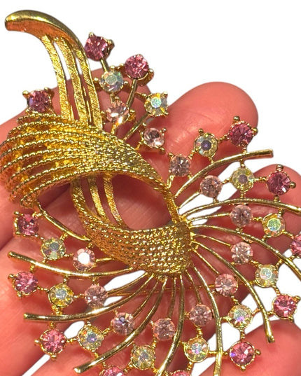 Elegant LG Vintage Gold and Pink Crystal Brooch floral pendant