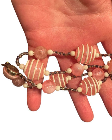 Chic Vintage 1970s Beaded Necklace with Pink and Cream Accents Plastic