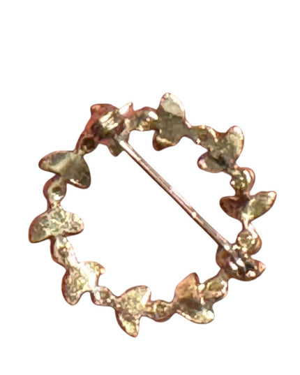 Elegant Vintage Silver floral wreath  Brooch