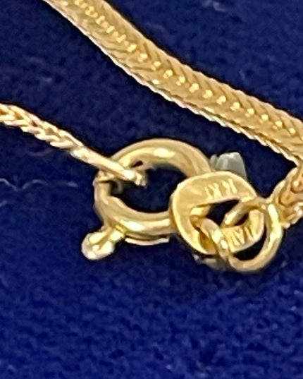 Vintage 14k solid Gold Beautiful Necklace Italy