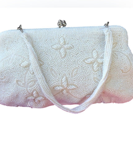 Beautiful vintage 1950s beaded wristlet
