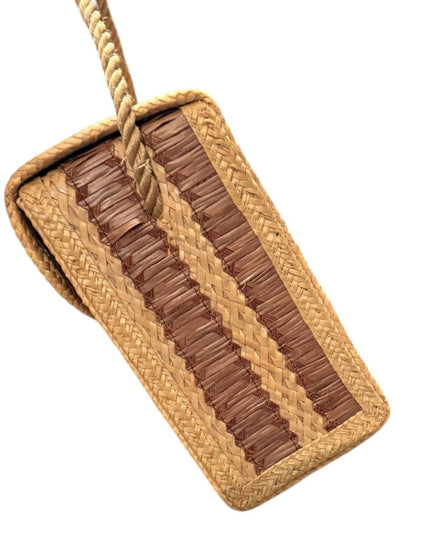 Vintage straw handmade woven Stylish Tan and Brown shoulder bag purse vintage