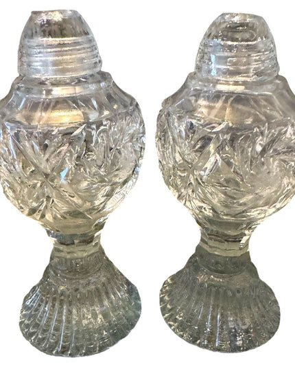 Elegant Vintage Pinwheel high quality Salt & Pepper shakers Clear Glass etched