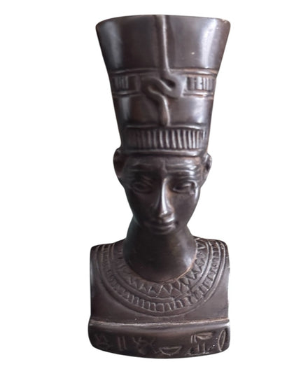 Elegant Vintage Brown Solid Bust Sculpture bust of Nefertiti Egyptian queen