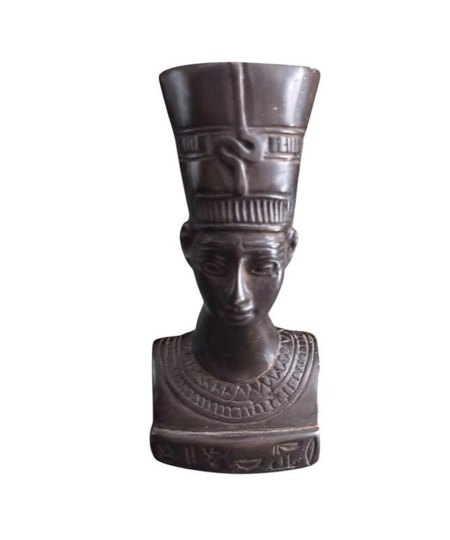Elegant Vintage Brown Solid Bust Sculpture bust of Nefertiti Egyptian queen