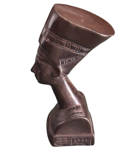 Elegant Vintage Brown Solid Bust Sculpture bust of Nefertiti Egyptian queen