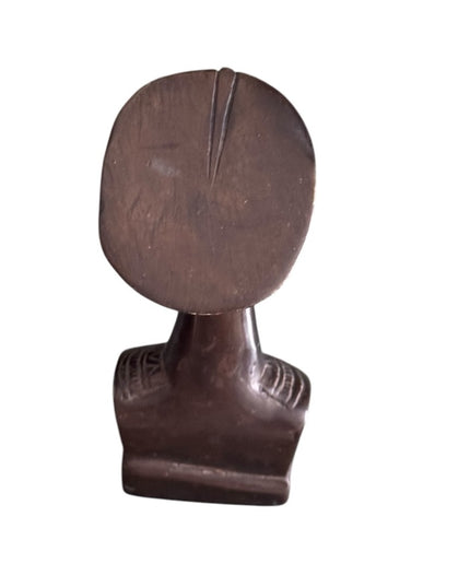 Elegant Vintage Brown Solid Bust Sculpture bust of Nefertiti Egyptian queen