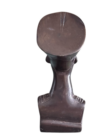 Elegant Vintage Brown Solid Bust Sculpture bust of Nefertiti Egyptian queen