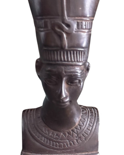 Elegant Vintage Brown Solid Bust Sculpture bust of Nefertiti Egyptian queen