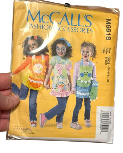 NEW UNCUT Childrens Sewing Pattern Apron LOT 4 pcs Kids