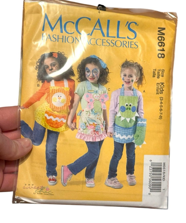 NEW UNCUT Childrens Sewing Pattern Apron LOT 4 pcs Kids