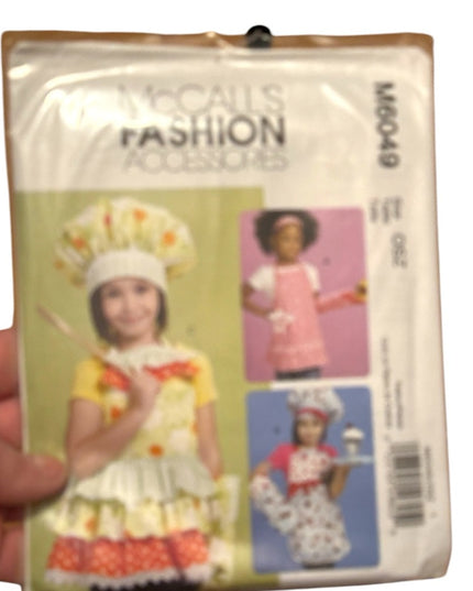 NEW UNCUT Childrens Sewing Pattern Apron LOT 4 pcs Kids