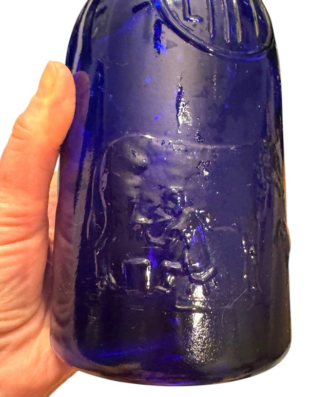 VINTAGE KOBALT BLUE MILK BOTTLE LAIT MADE IN ITALY EMBOSSED LETTERING Cow