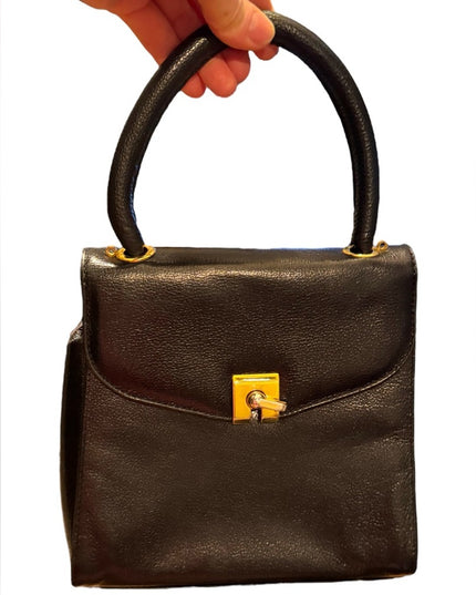Elegant Vintage Pamela Italy fancy Italian  Black Handbag purse
