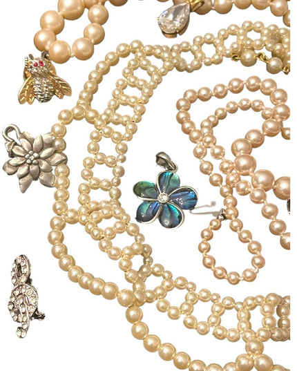 Lot Vintage Faux pearl jewelry pendants rhinestones bug brooches necklac…