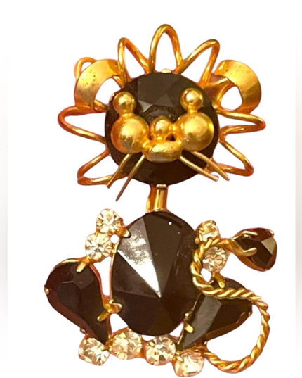 Fun 1960s vintage crystal fancy head wiggling CAT brooch gold finish