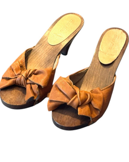 MIU MIU Lovely Wooden Orange Leather MULES Bow Slide Sandals