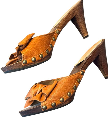 MIU MIU Lovely Wooden Orange Leather MULES Bow Slide Sandals