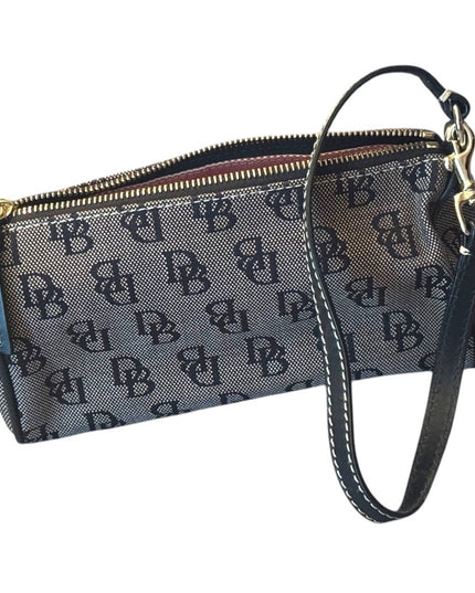 Designer Dooney Bourke LN iconic Logo Women's wristlet Mini Barrel bag leather