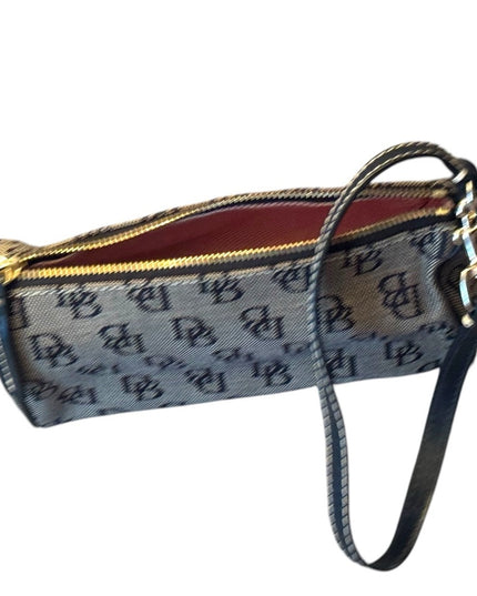 Designer Dooney Bourke LN iconic Logo Women's wristlet Mini Barrel bag leather