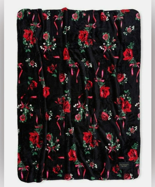 Victoria's Secret Floral Sherpa Blanket Cozy Plush Black Red Roses 50" x 60