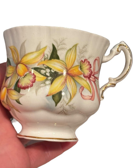 Paragon Teacup & Saucer Wedding Bouquets Orchid Flower Pattern floral bone