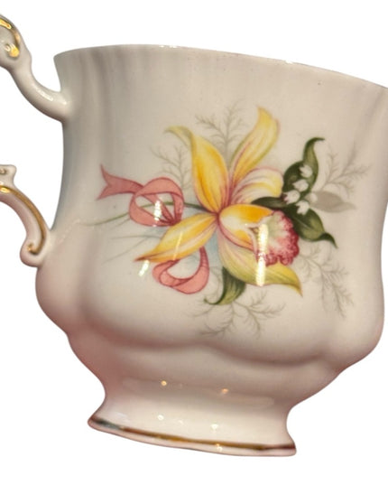 Paragon Teacup & Saucer Wedding Bouquets Orchid Flower Pattern floral bone