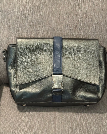 Elegant Alberta Di Canio Silver Metalic & Blue Leather Purse Clutch  Bag Italy