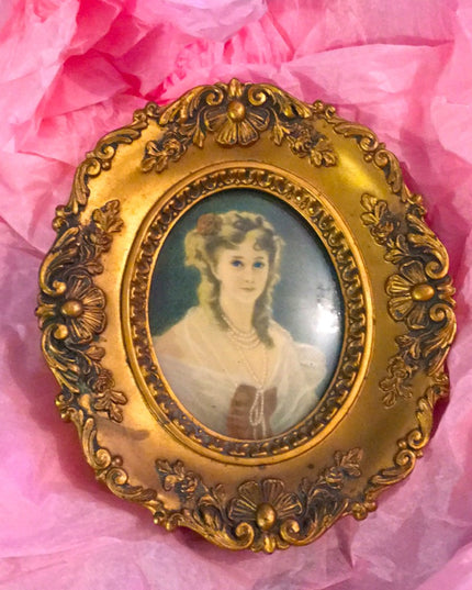 Mid Century 1950s Cameo Creations Picture wall hanging